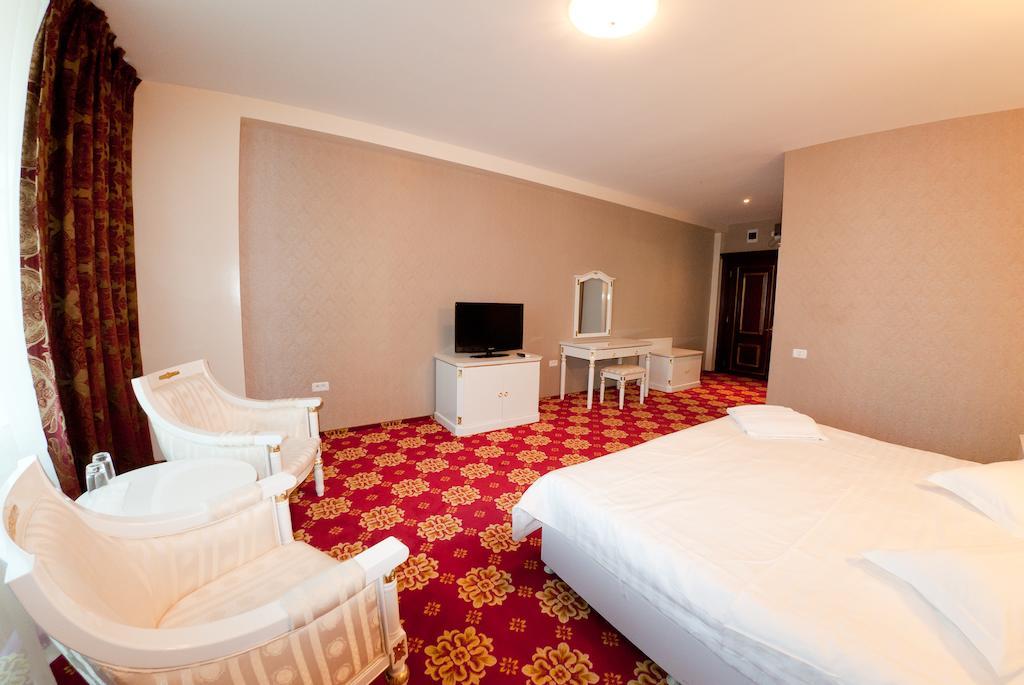 Complex Aristrocratos Hotel Mamaia Exterior photo